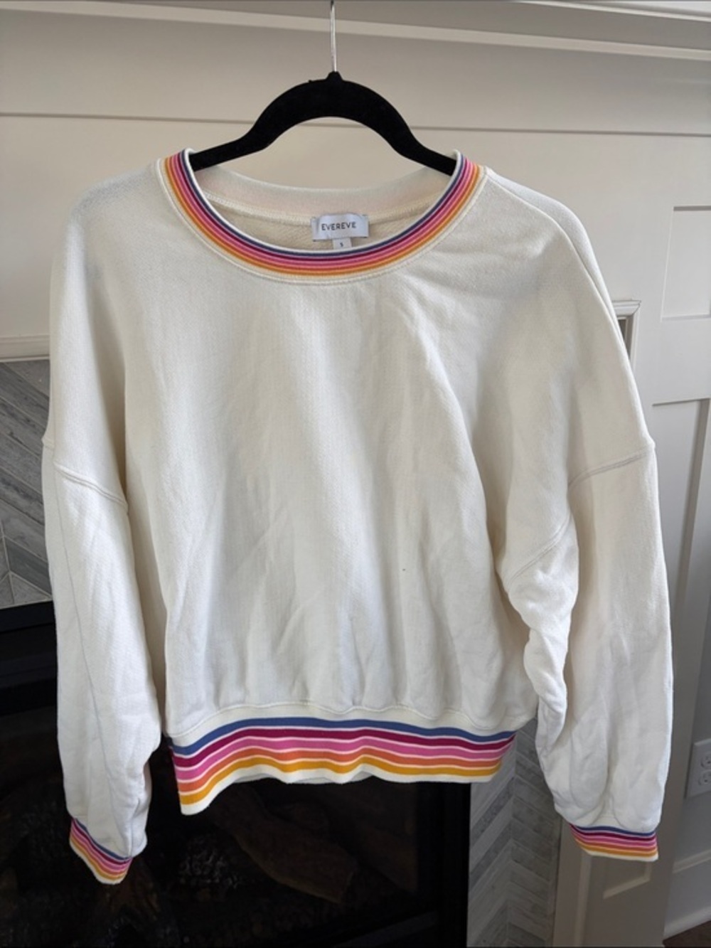 Evereve | White Rainbow Cuff Sweatshirt Size S
